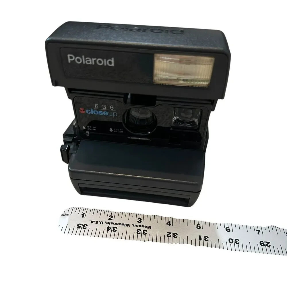 Vintage Polaroid Close Up 636 Instant Film Camera